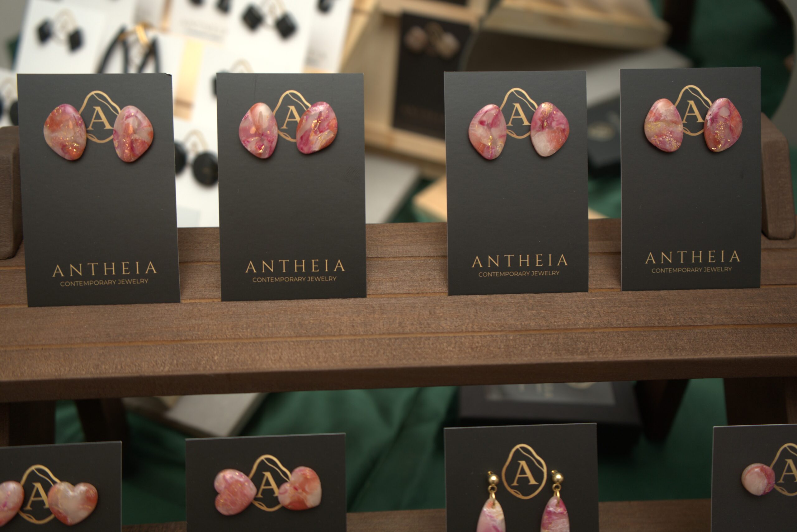 Rose Garden: Everyday Studs & Minis - Image 2